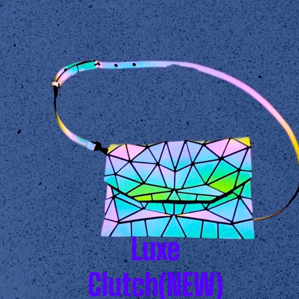 Original LUXE Clutch,Never used (match with ensemble)
